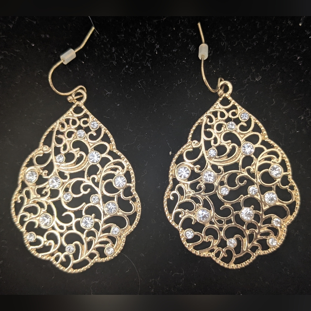 Swirl Cut-Out Earrings